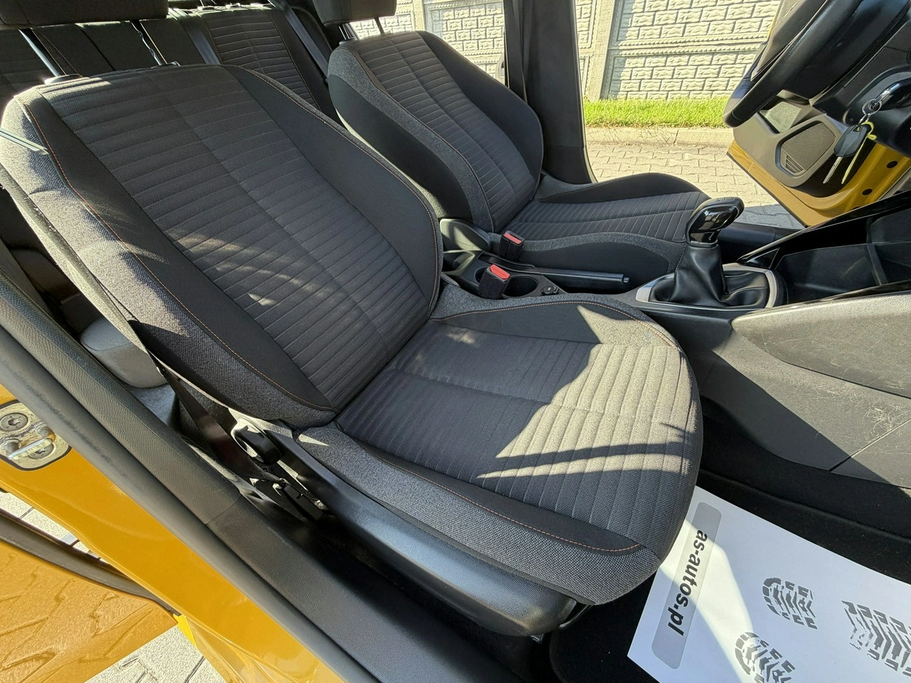 Peugeot 208 - Zdjęcie 17