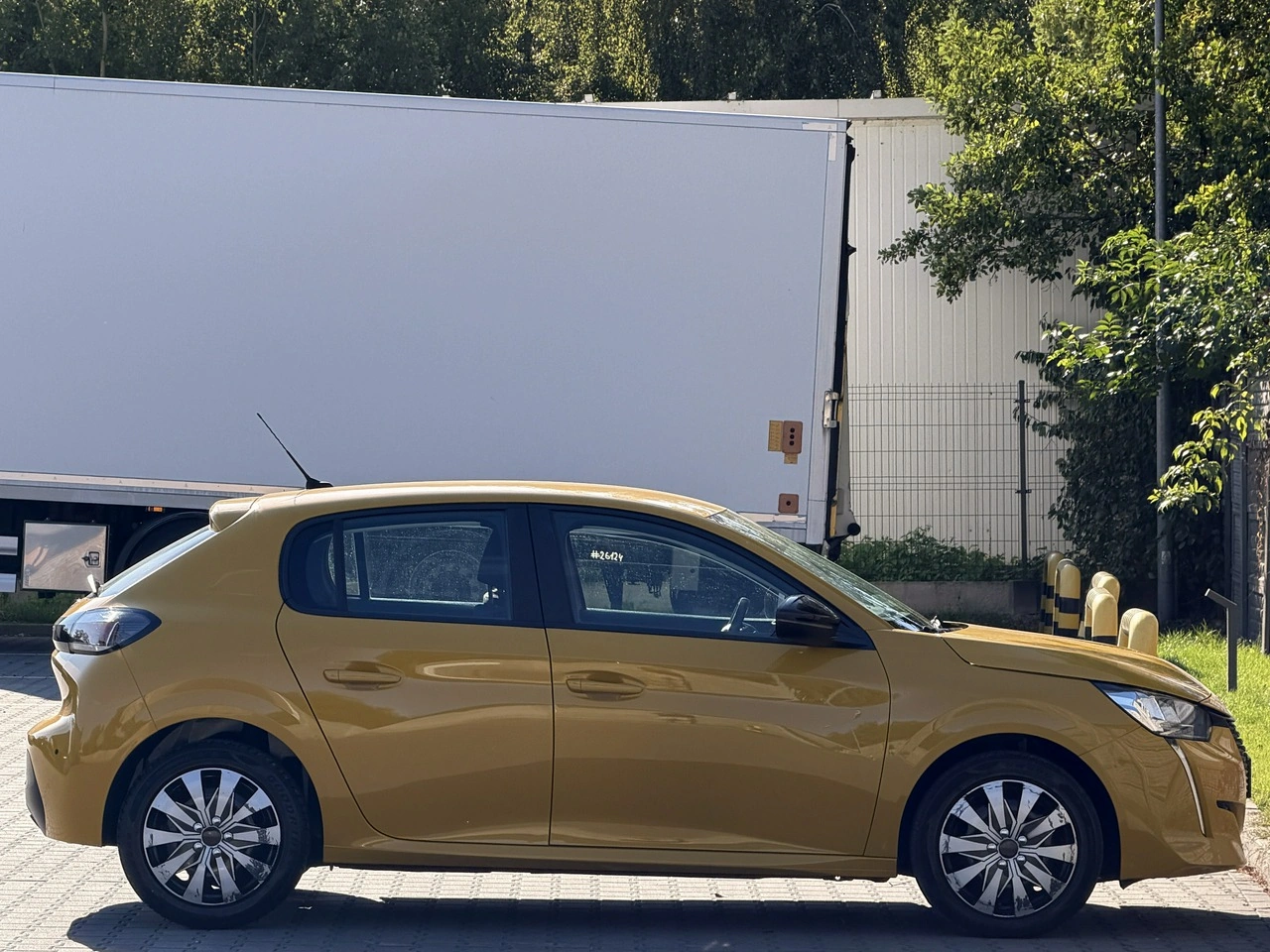 Peugeot 208 - Zdjęcie 42