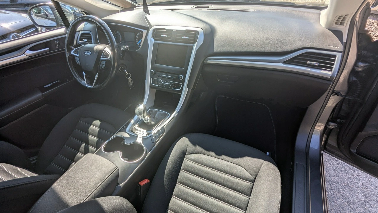 Ford Mondeo - Zdjęcie 20