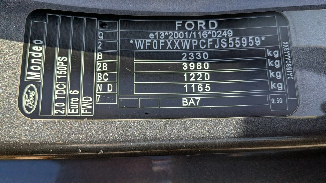 Ford Mondeo - Zdjęcie 24
