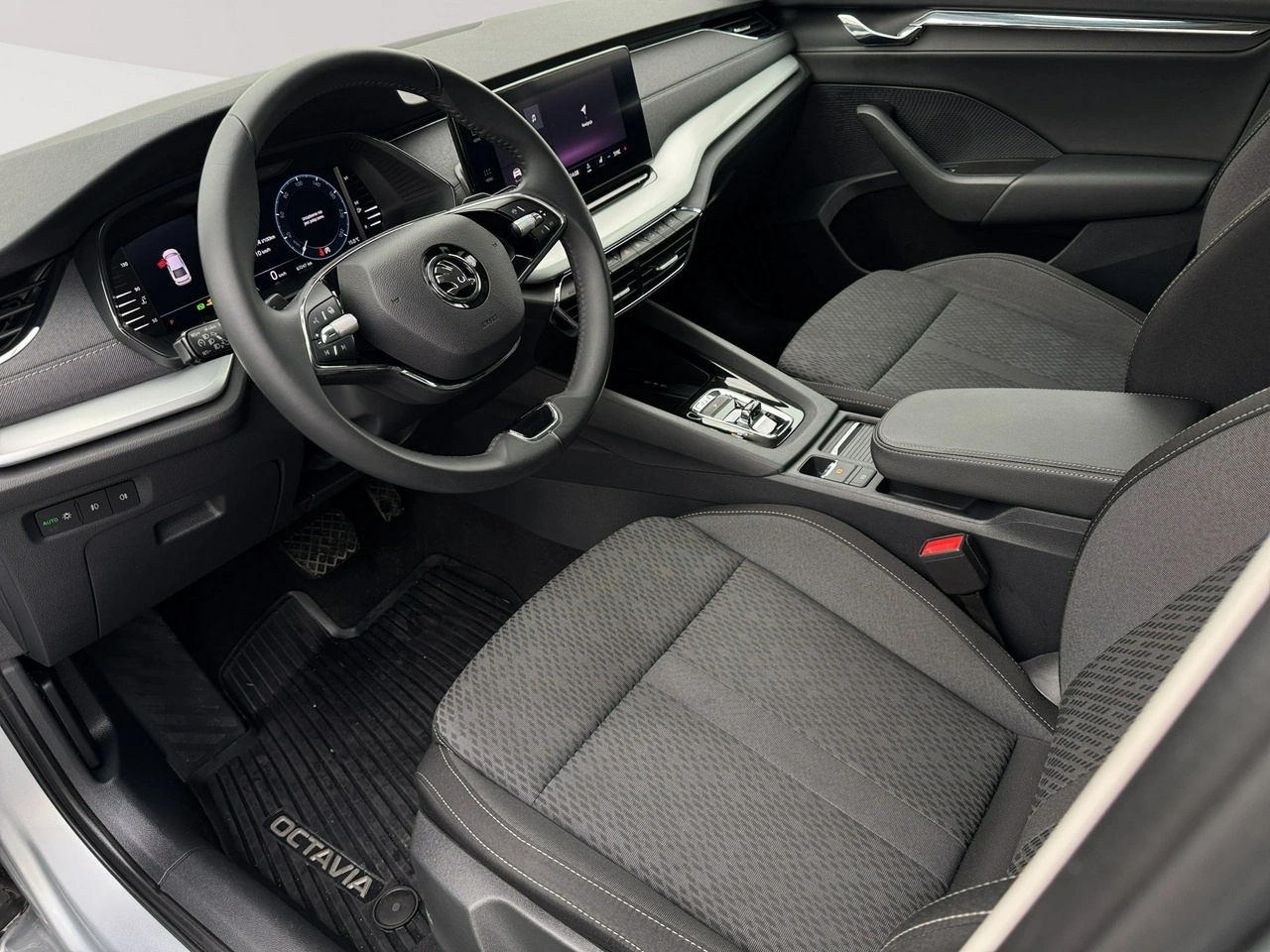Skoda Octavia - Zdjęcie 6
