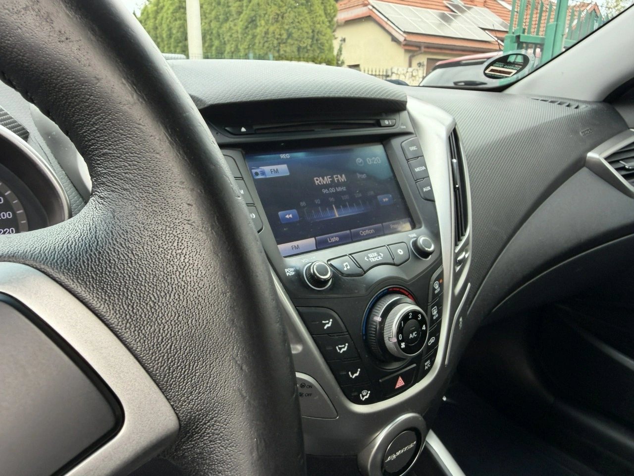 Hyundai Veloster - Zdjęcie 14