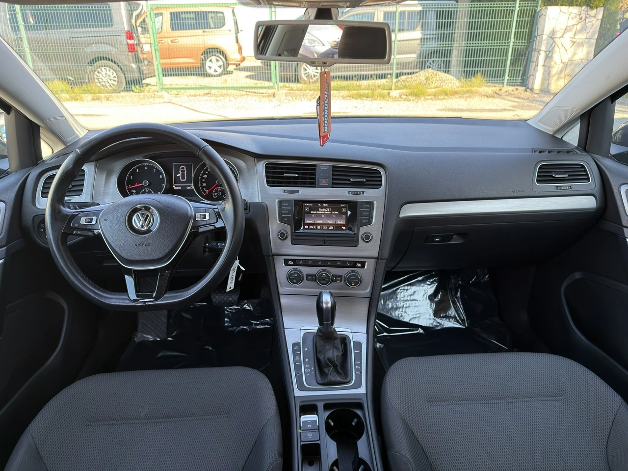 Volkswagen Golf - Zdjęcie 10