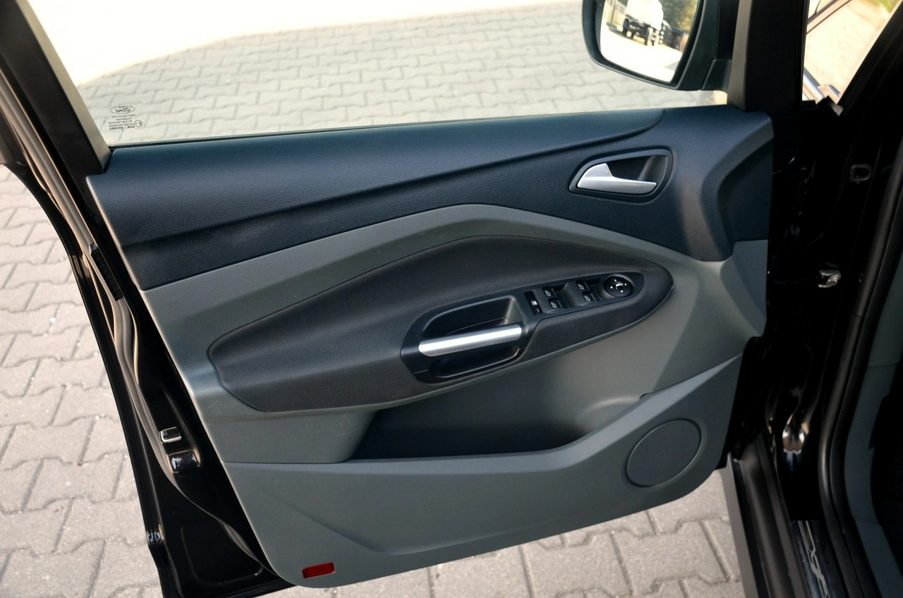Ford C-MAX - Zdjęcie 18