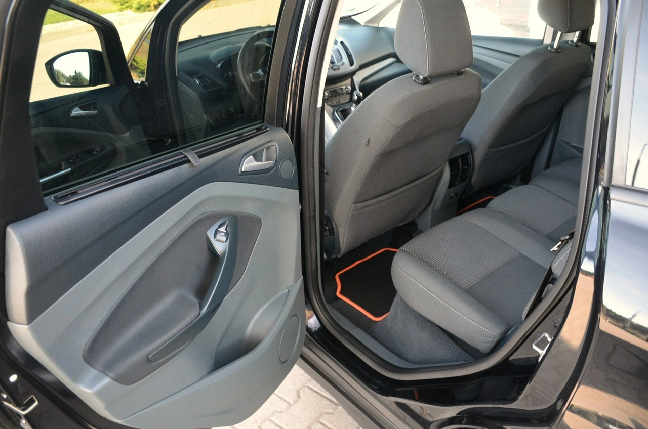 Ford C-MAX - Zdjęcie 19