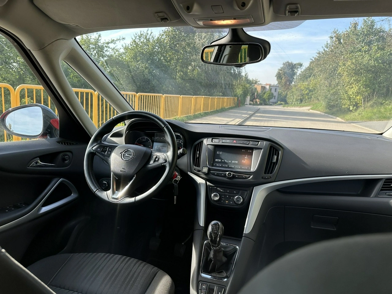 Opel Zafira - Zdjęcie 8