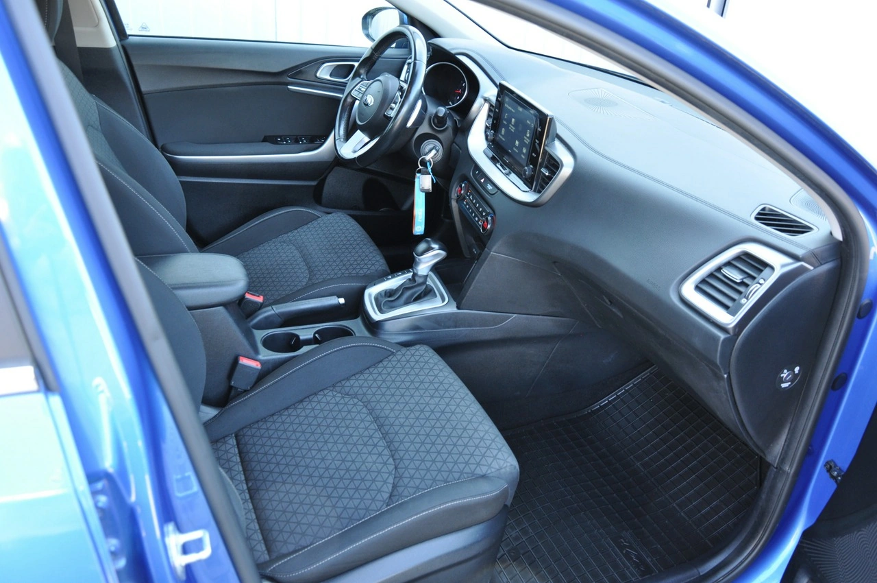 Kia Ceed - Zdjęcie 26