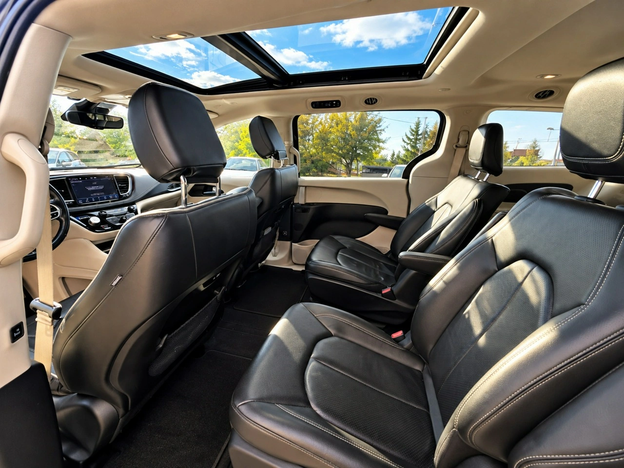 Chrysler Pacifica - Zdjęcie 27