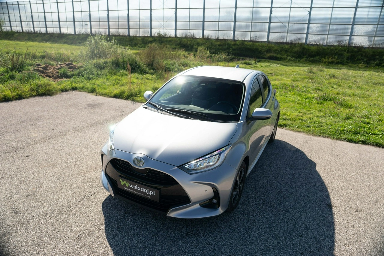 Toyota Yaris - Zdjęcie 14