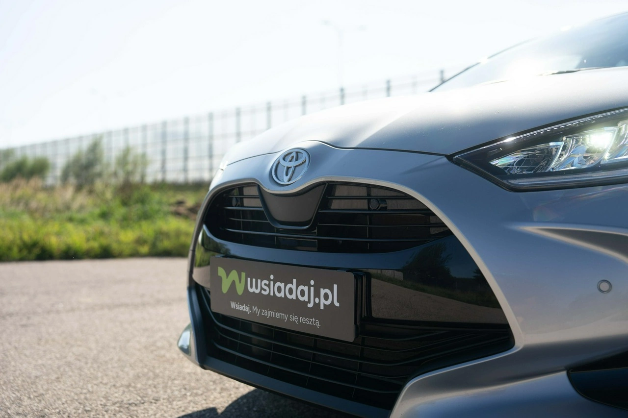 Toyota Yaris - Zdjęcie 15