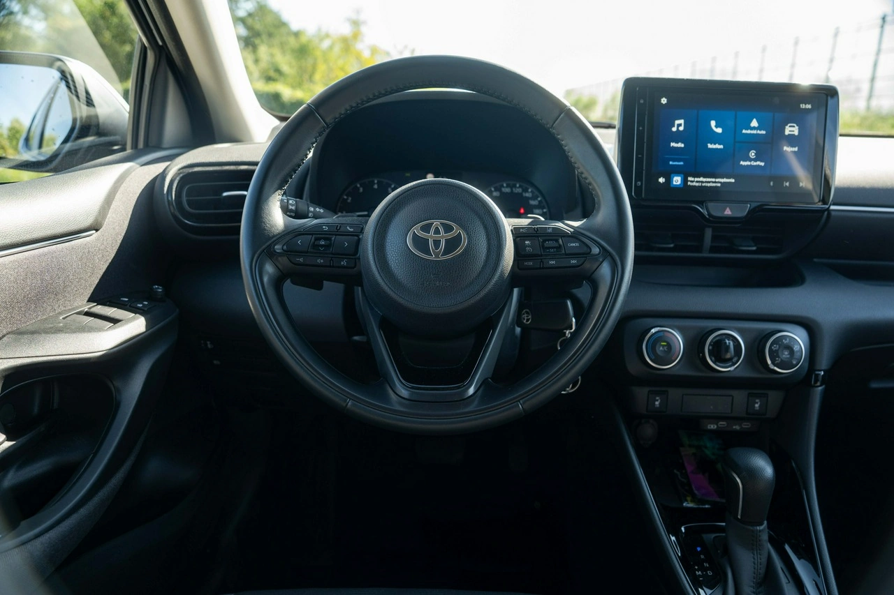 Toyota Yaris - Zdjęcie 20