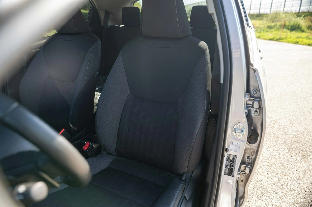 Toyota Yaris - Zdjęcie 26