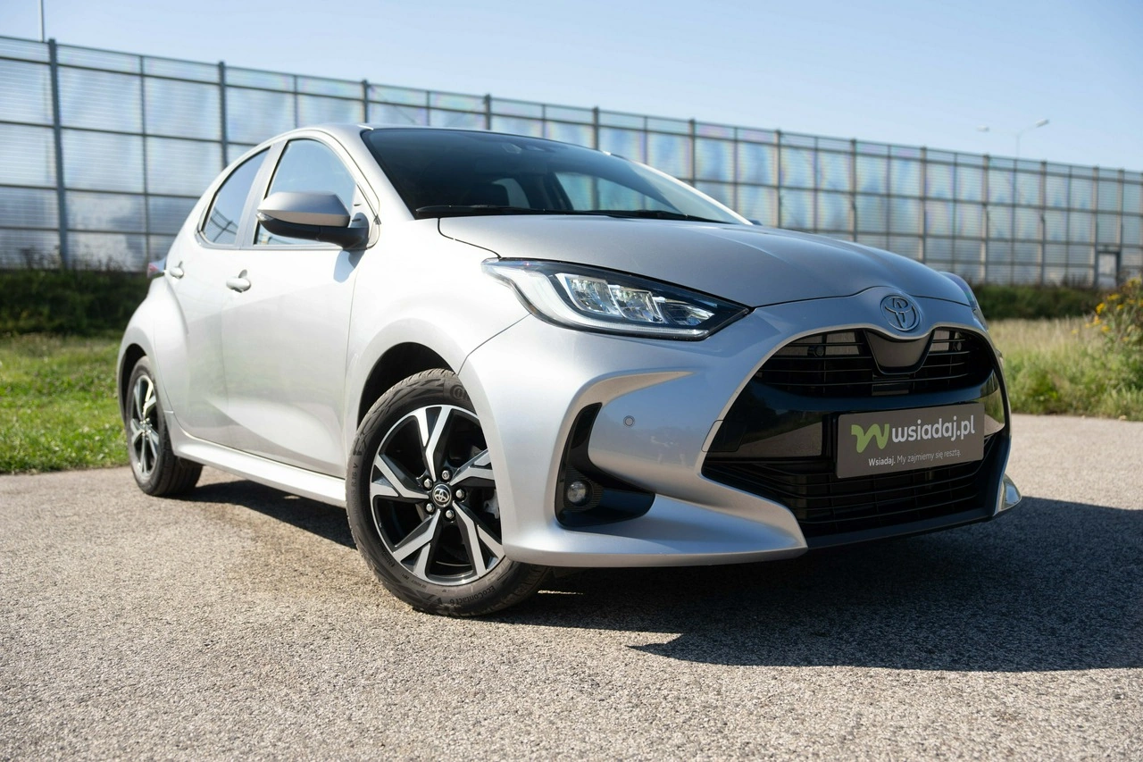 Toyota Yaris - Zdjęcie 2