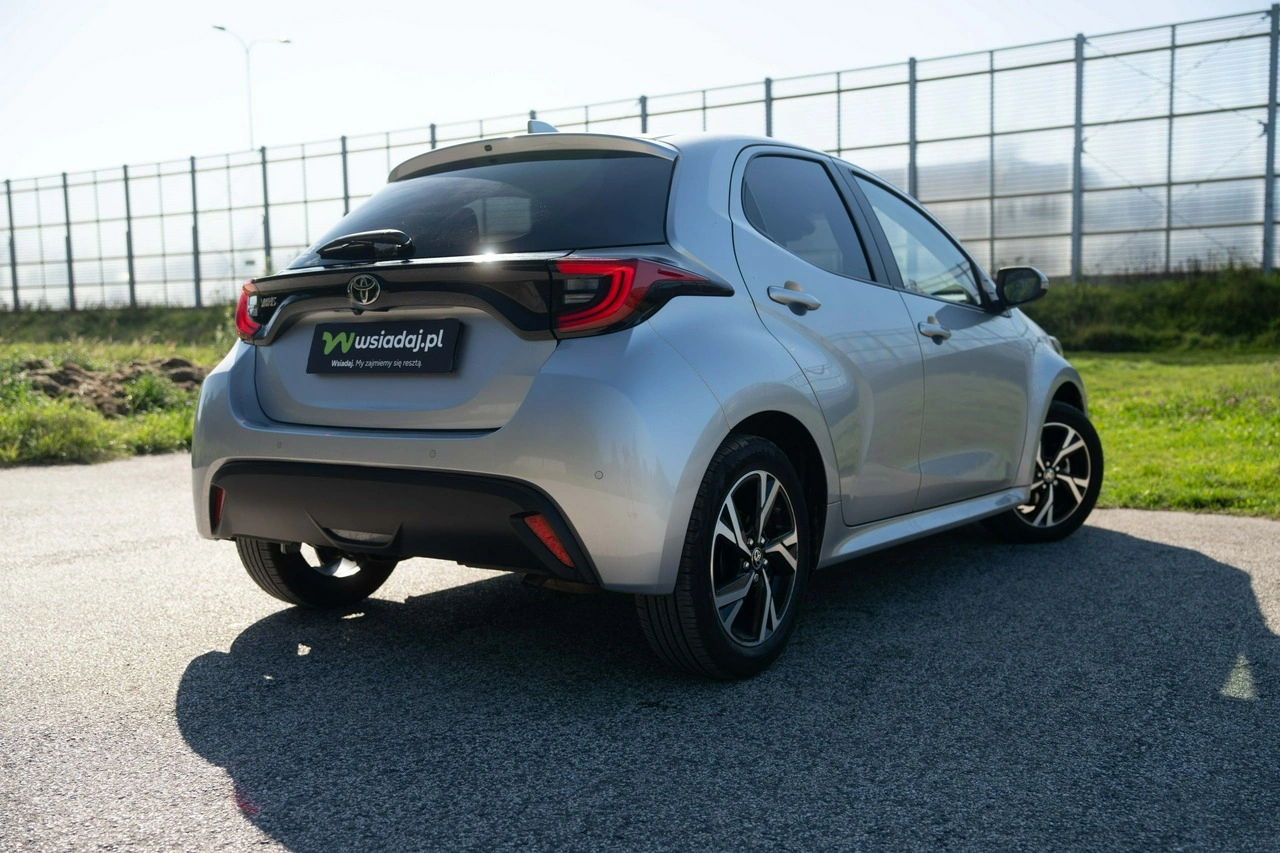 Toyota Yaris - Zdjęcie 5