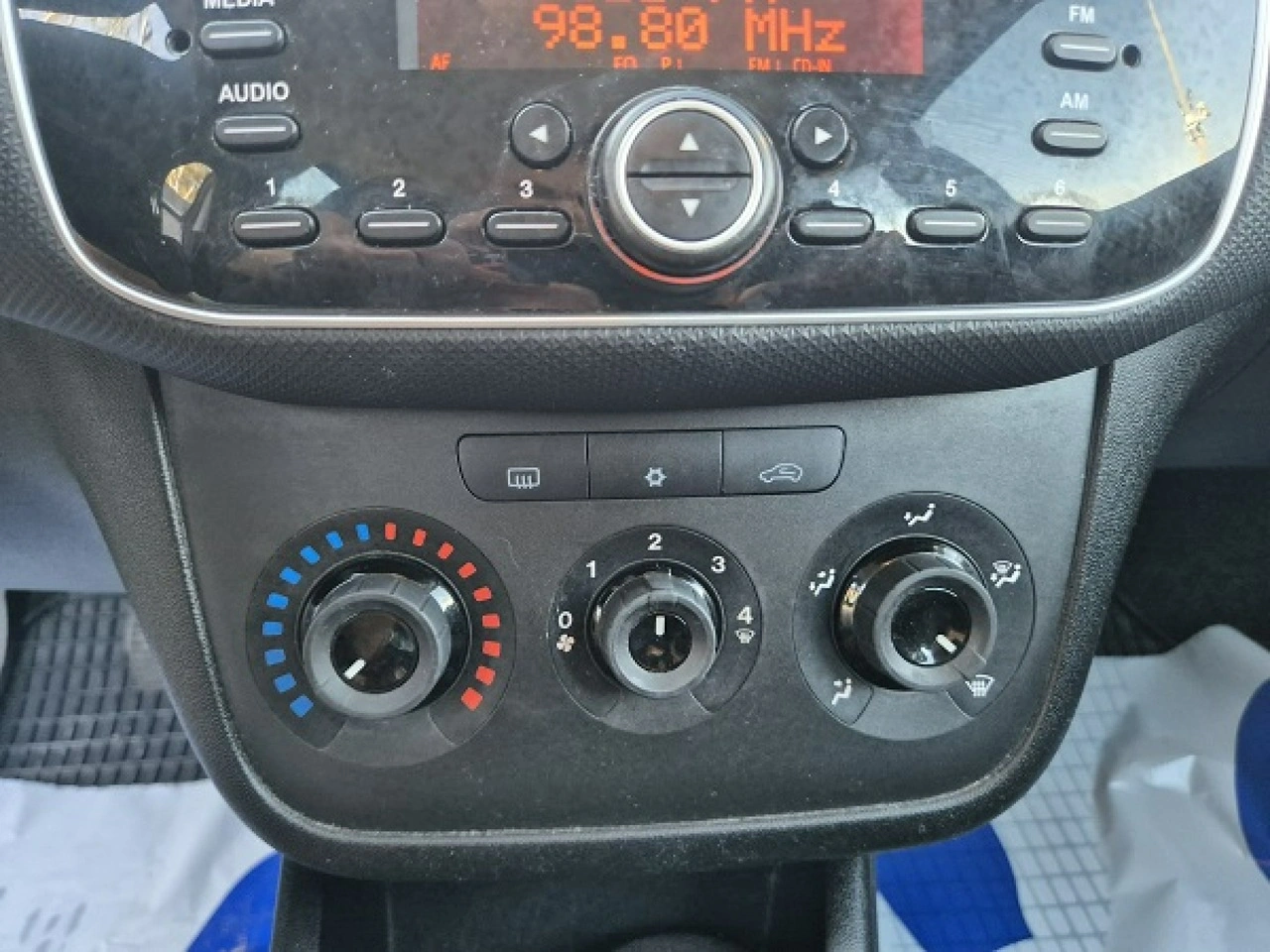 Fiat Punto - Zdjęcie 26