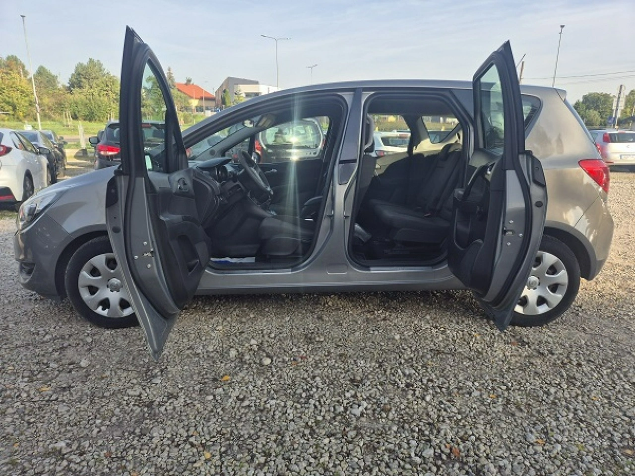 Opel Meriva - Zdjęcie 12