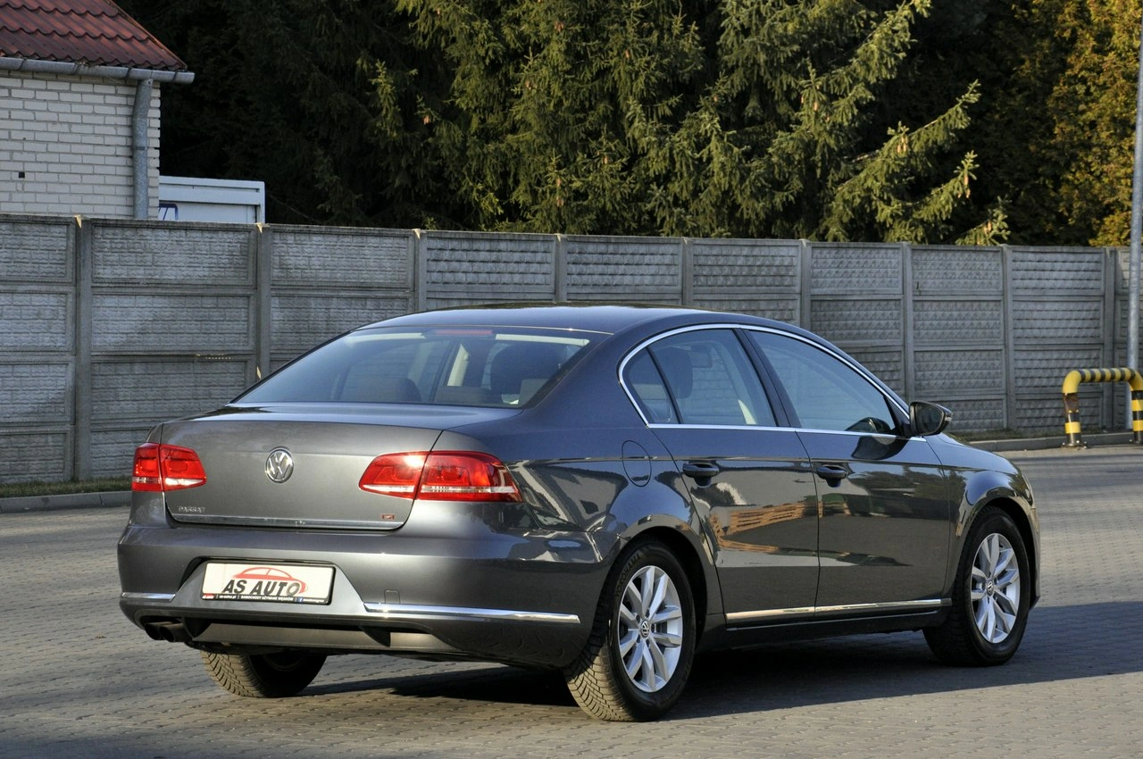Volkswagen Passat - Zdjęcie 26