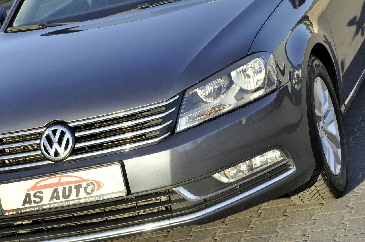 Volkswagen Passat - Zdjęcie 21