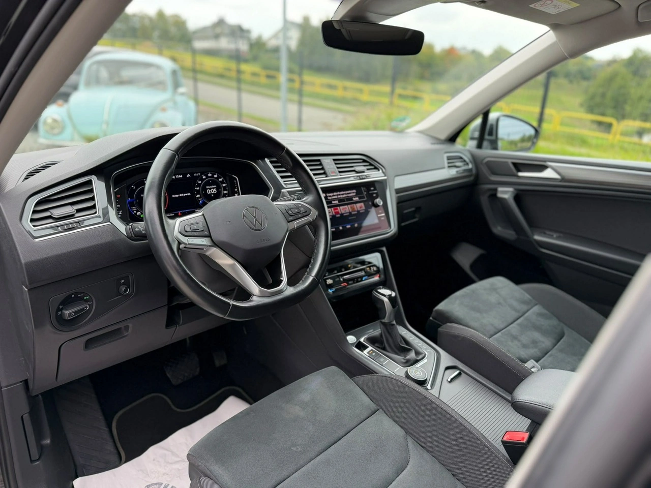 Volkswagen Tiguan Allspace - Zdjęcie 13
