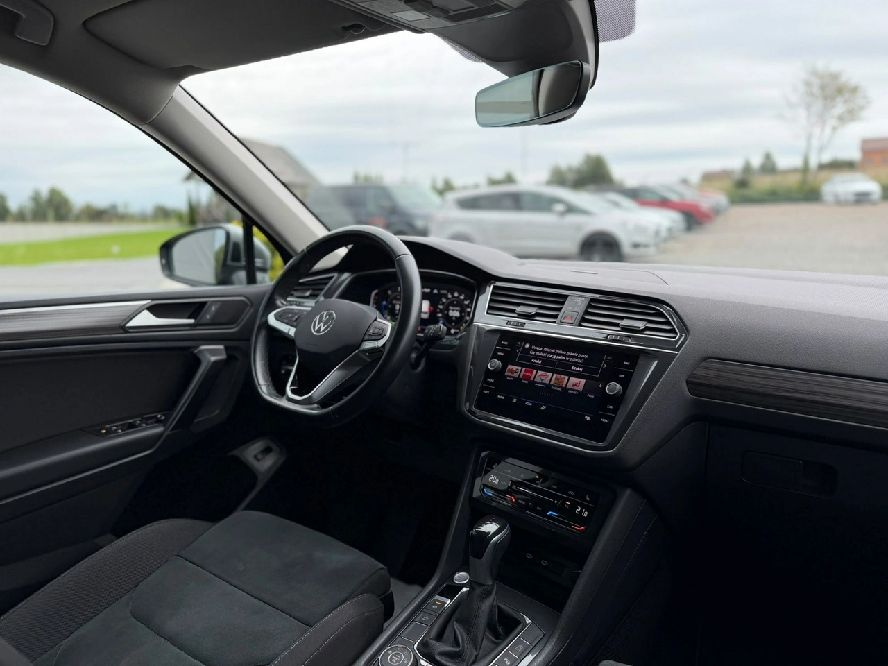 Volkswagen Tiguan Allspace - Zdjęcie 17