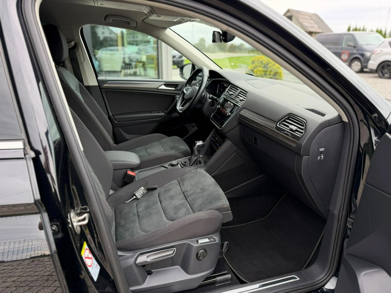 Volkswagen Tiguan Allspace - Zdjęcie 18