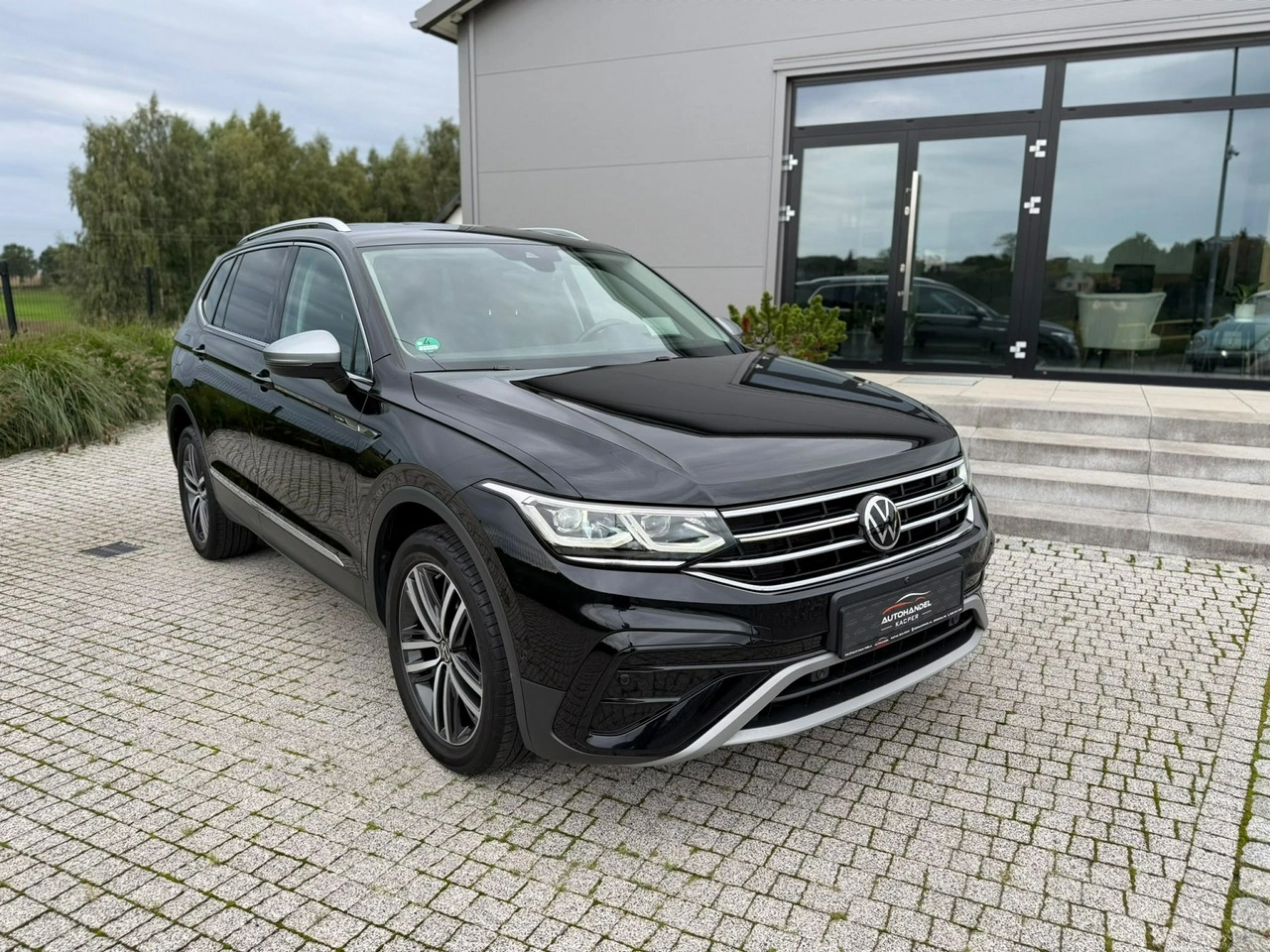 Volkswagen Tiguan Allspace - Zdjęcie 2
