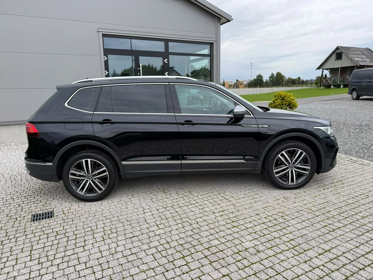Volkswagen Tiguan Allspace - Zdjęcie 7