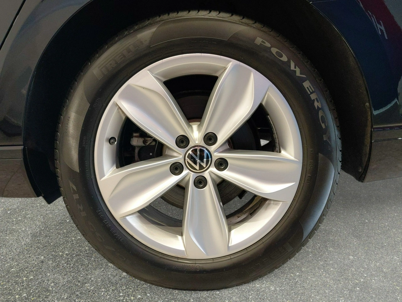 Volkswagen Passat Variant - Zdjęcie 8