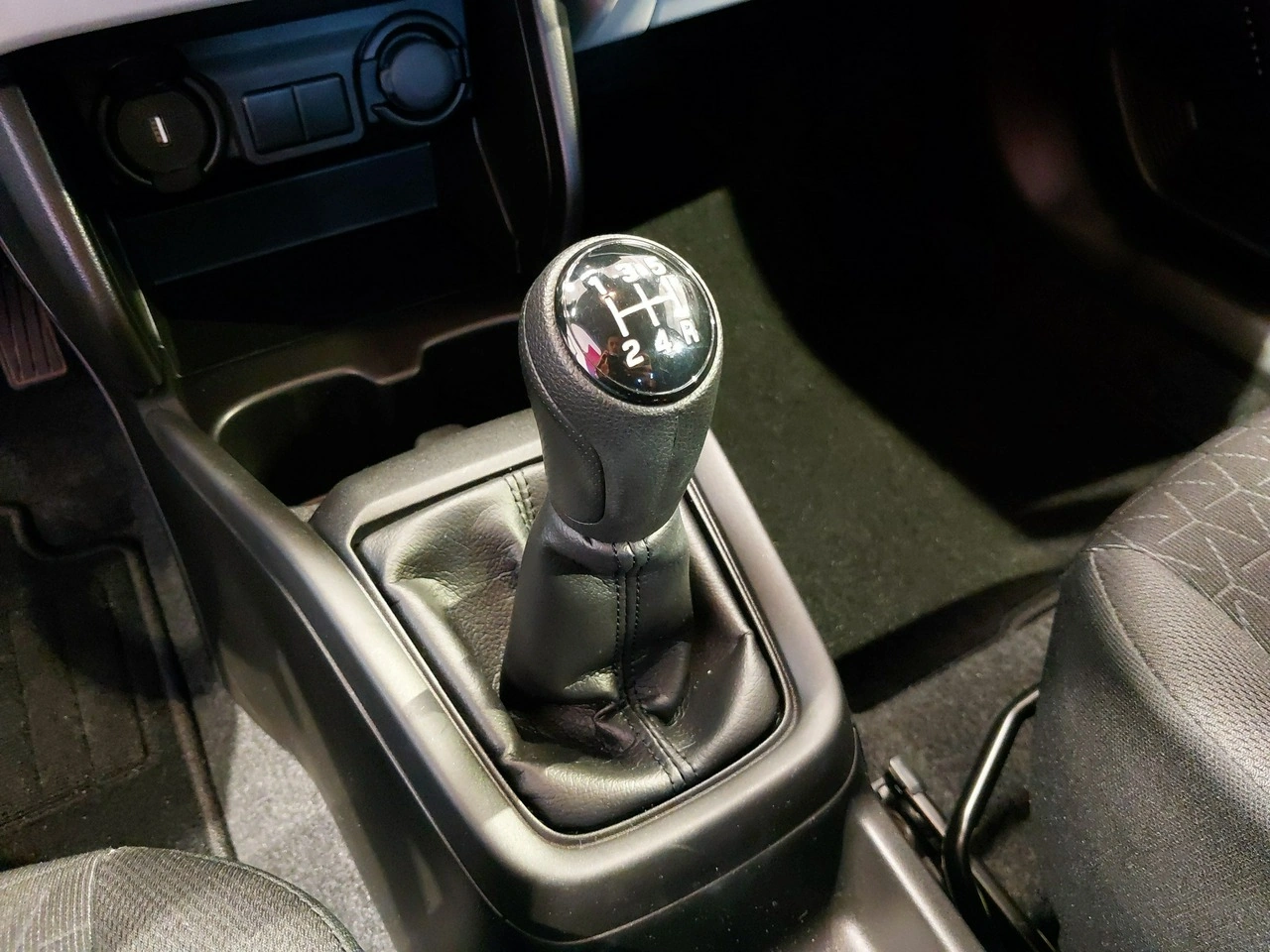Suzuki Swift - Zdjęcie 34
