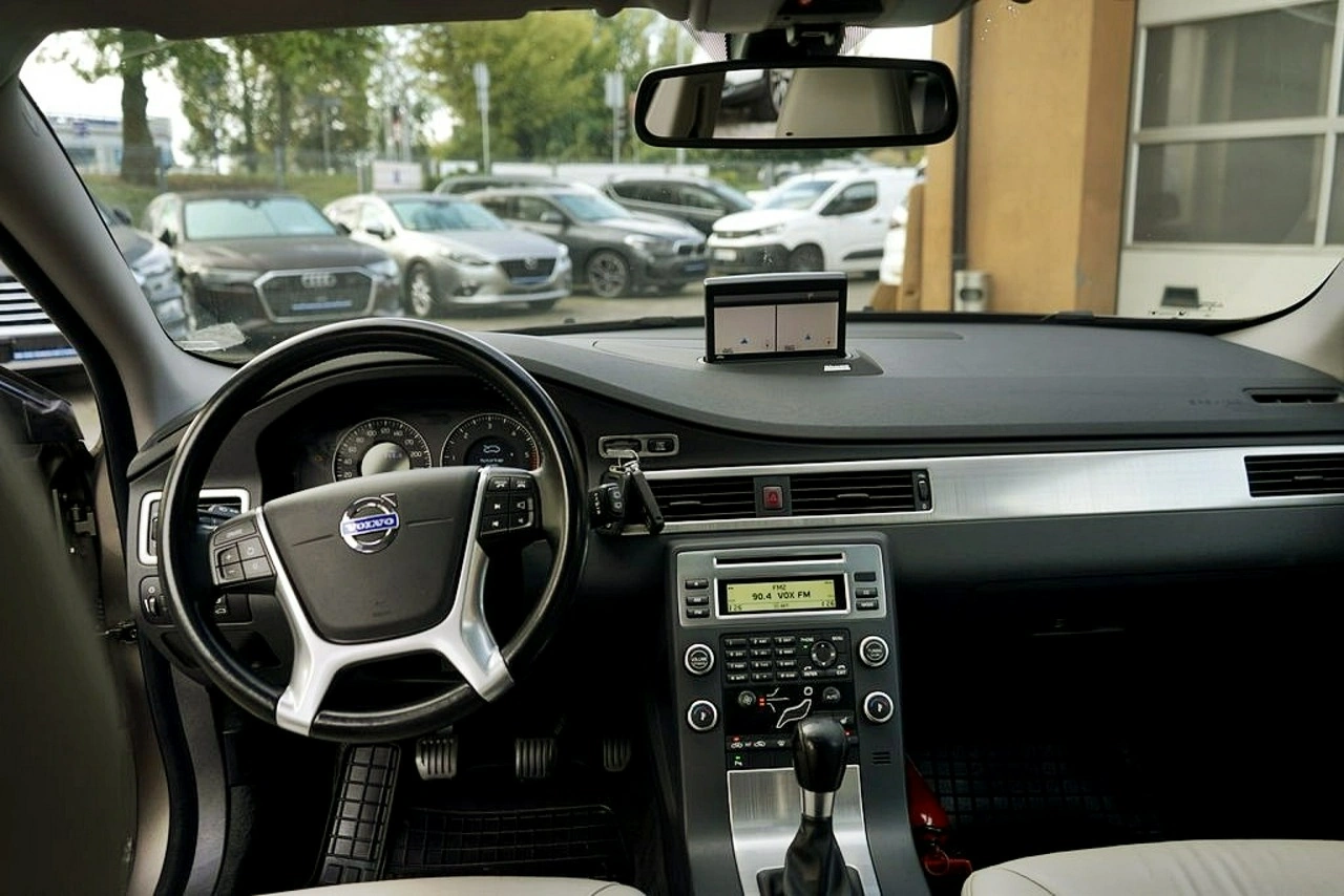 Volvo V70 - Zdjęcie 18