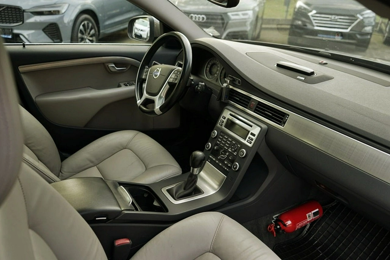 Volvo V70 - Zdjęcie 19