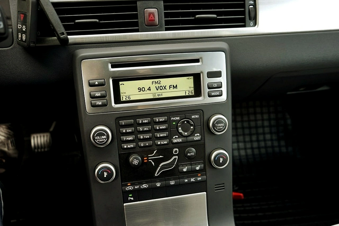 Volvo V70 - Zdjęcie 22