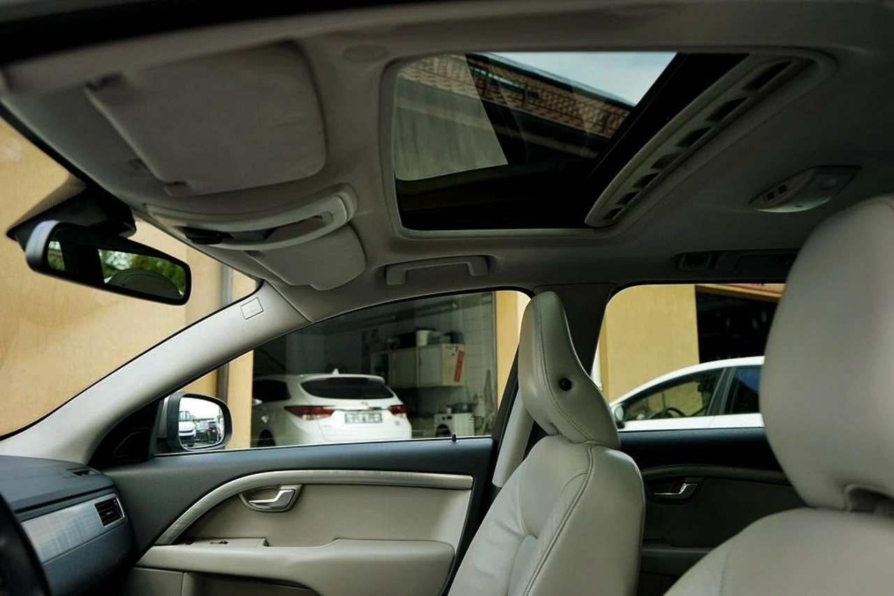 Volvo V70 - Zdjęcie 24
