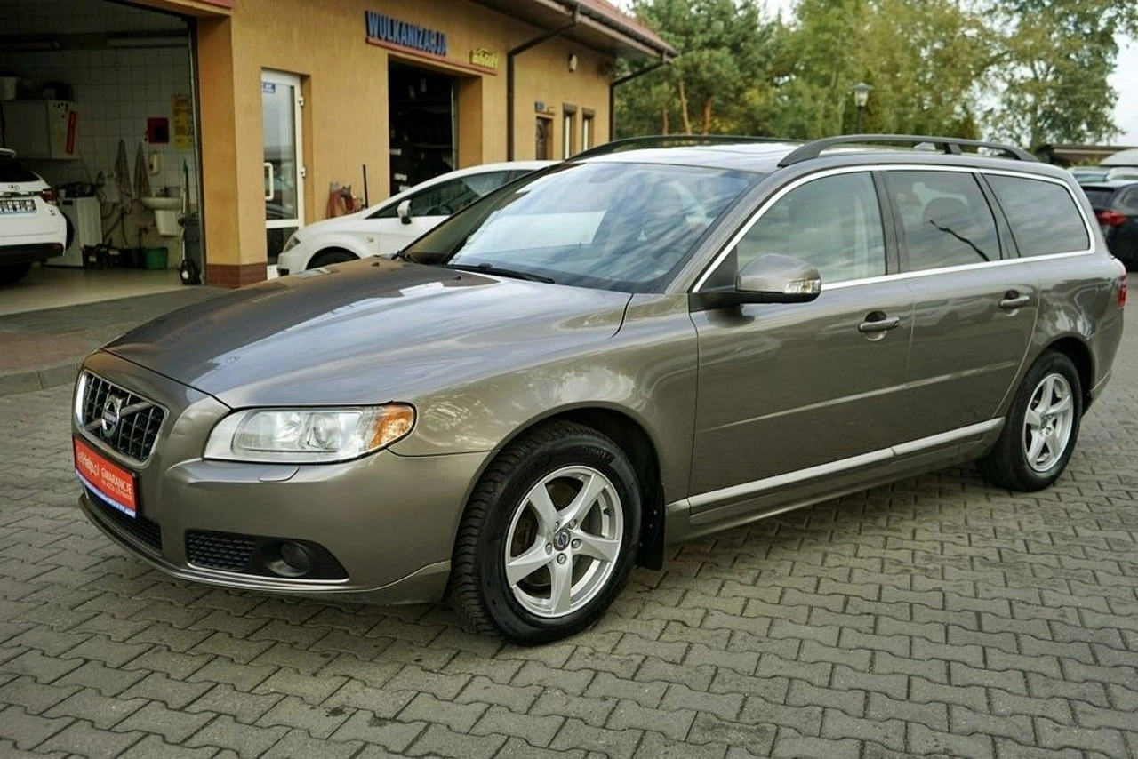 Volvo V70 - Zdjęcie 2