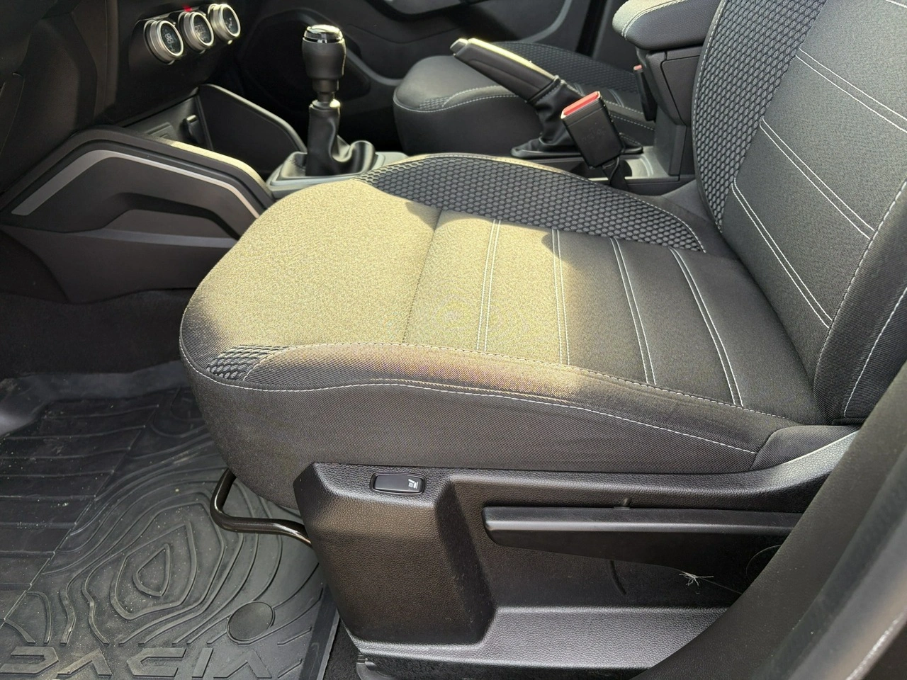 Dacia Duster - Zdjęcie 11