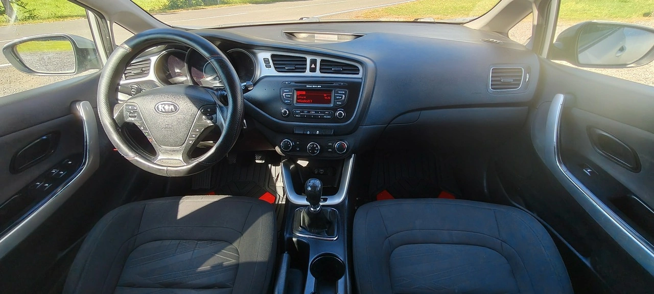 Kia Ceed - Zdjęcie 7