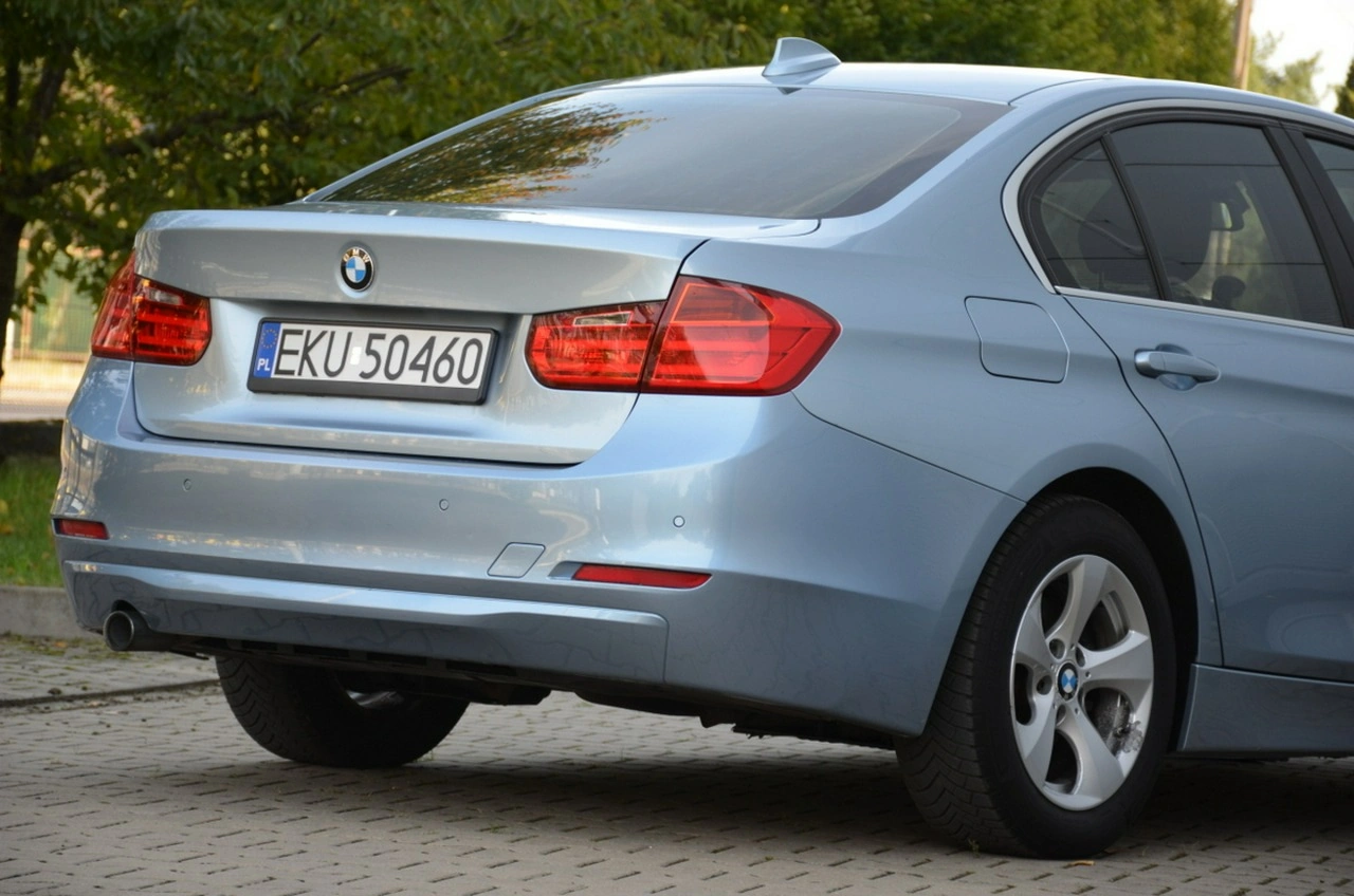 BMW 320 - Zdjęcie 12