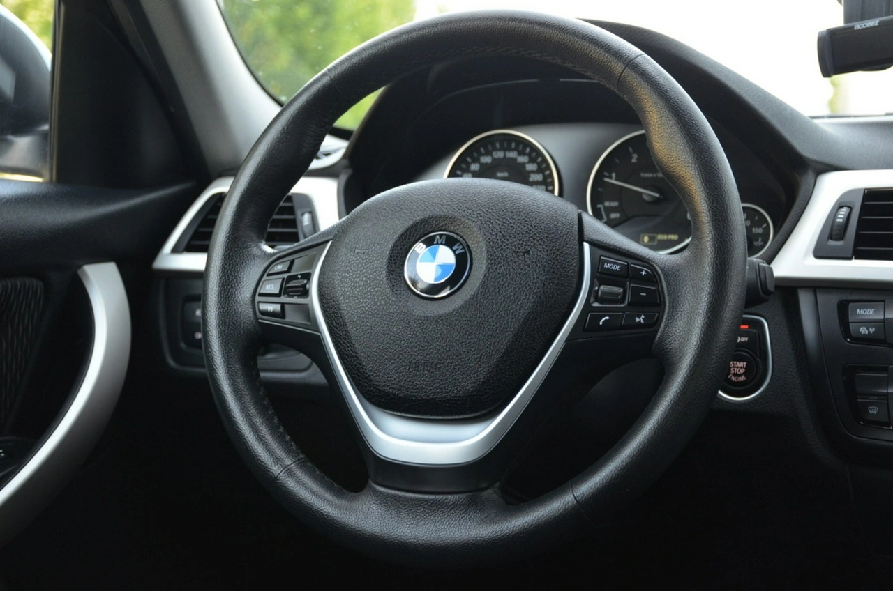 BMW 320 - Zdjęcie 28