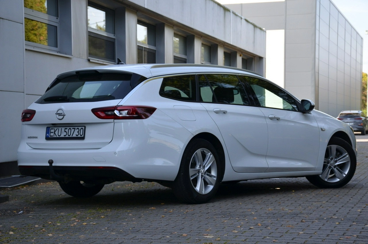 Opel Insignia - Zdjęcie 10
