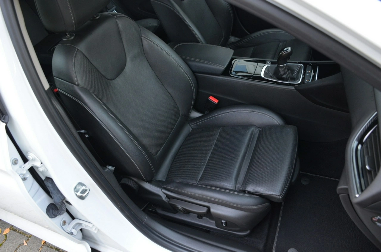 Opel Insignia - Zdjęcie 25