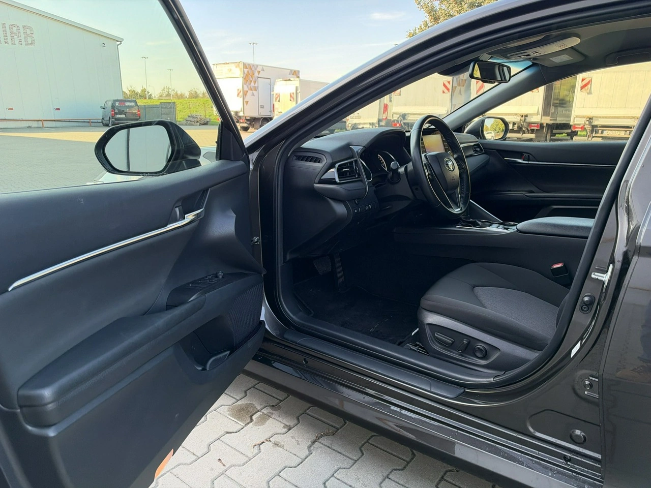 Toyota Camry - Zdjęcie 9