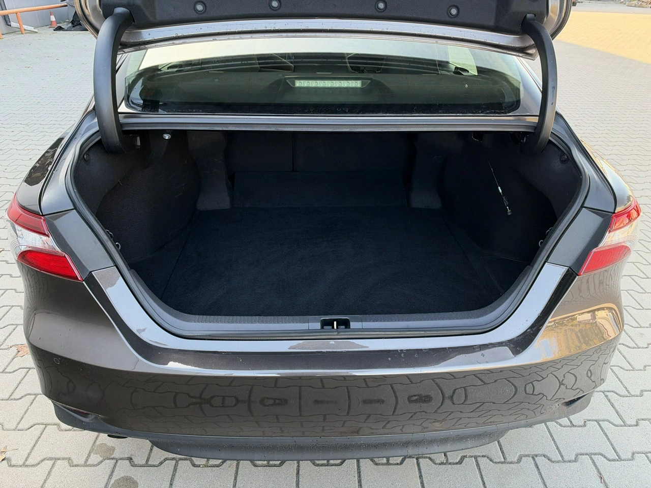 Toyota Camry - Zdjęcie 15