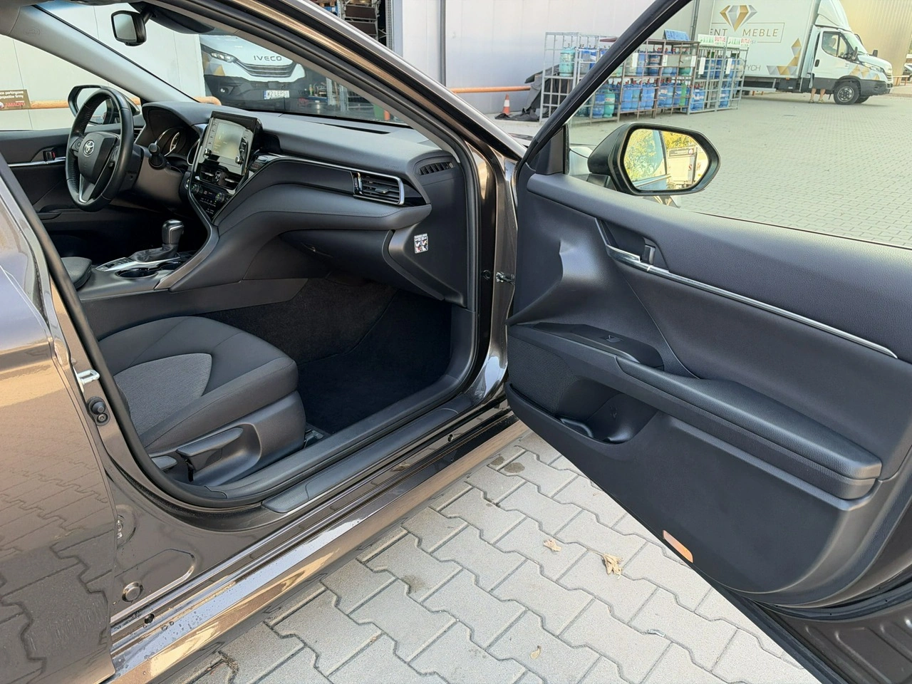 Toyota Camry - Zdjęcie 17