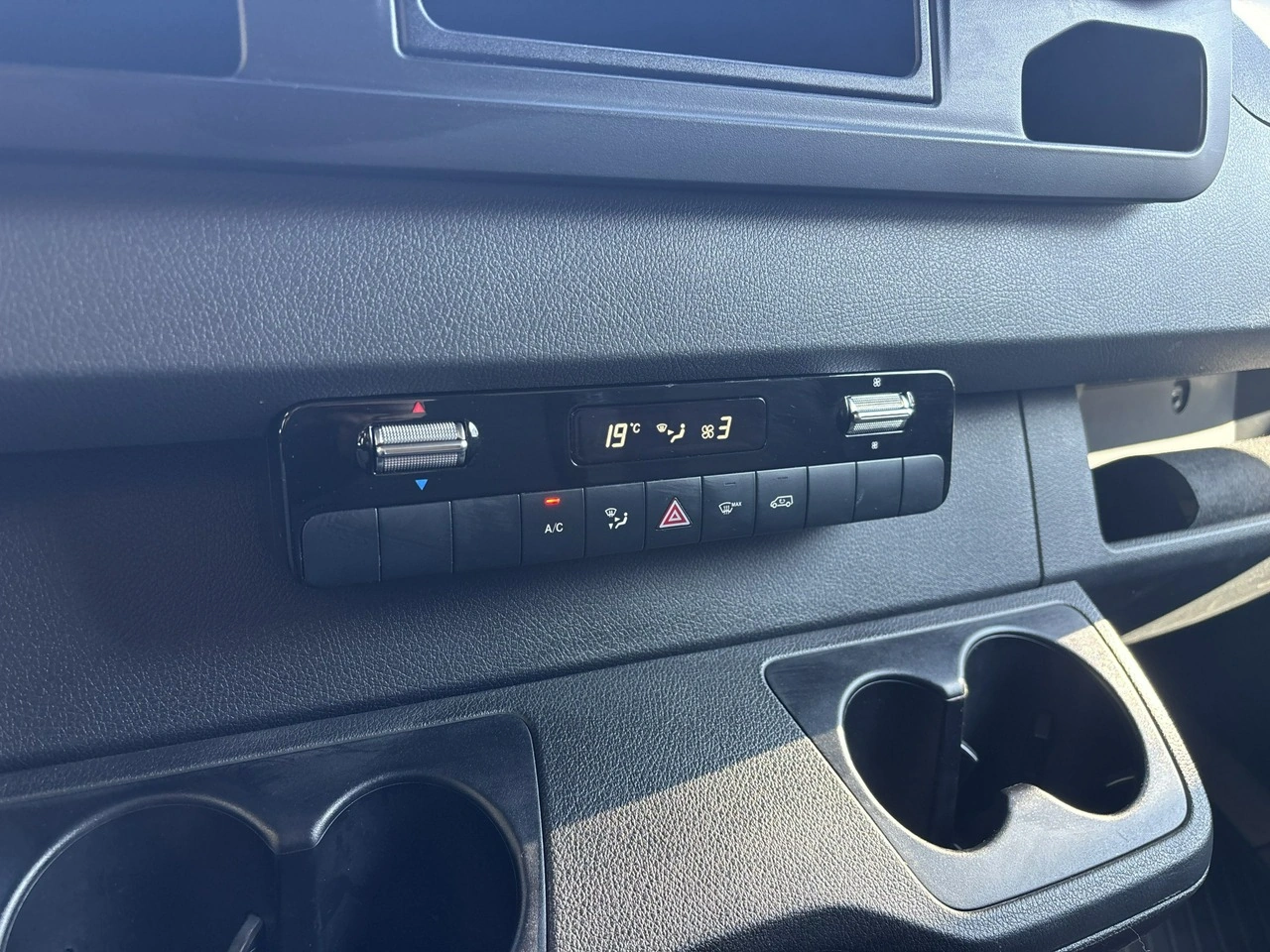 Mercedes Sprinter - Zdjęcie 17