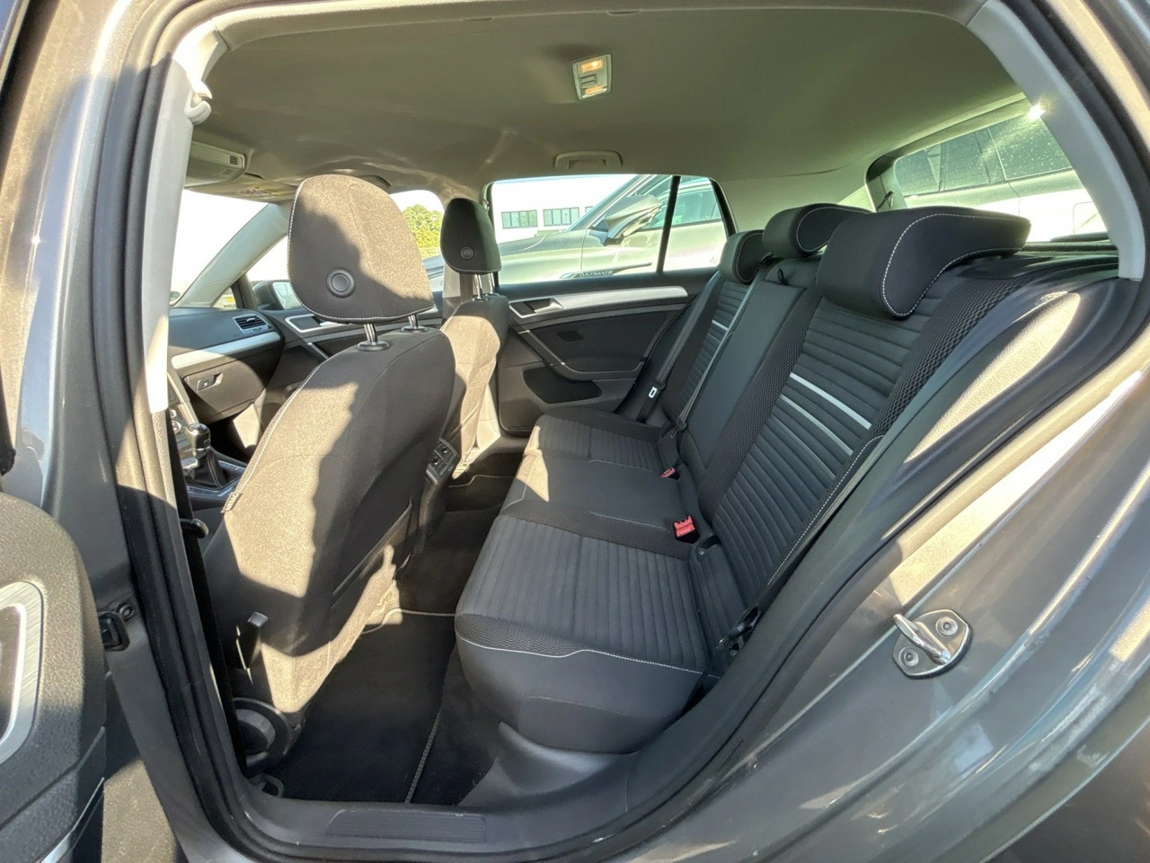 Volkswagen Golf - Zdjęcie 9