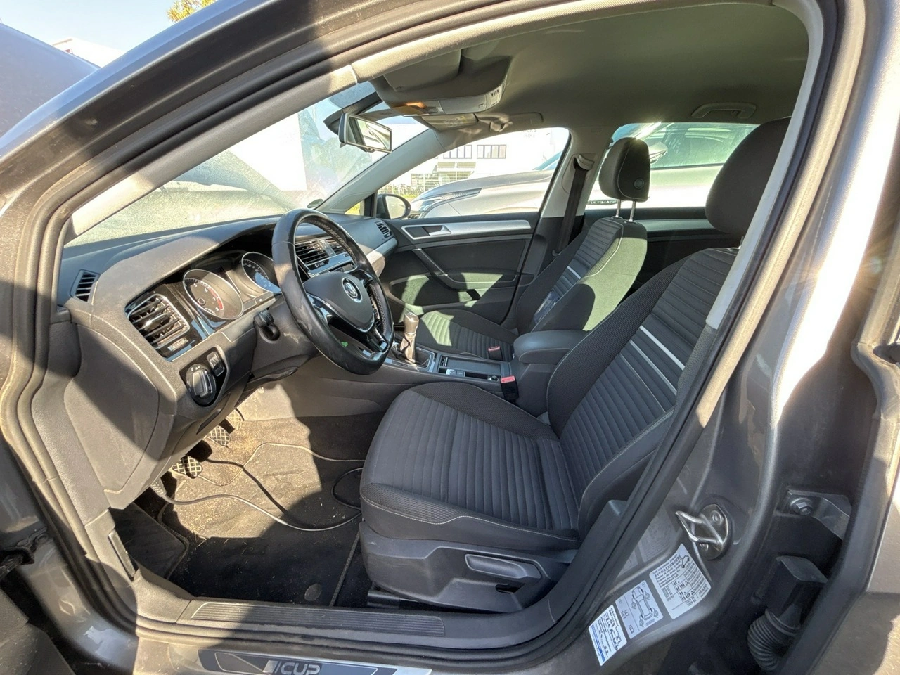 Volkswagen Golf - Zdjęcie 4
