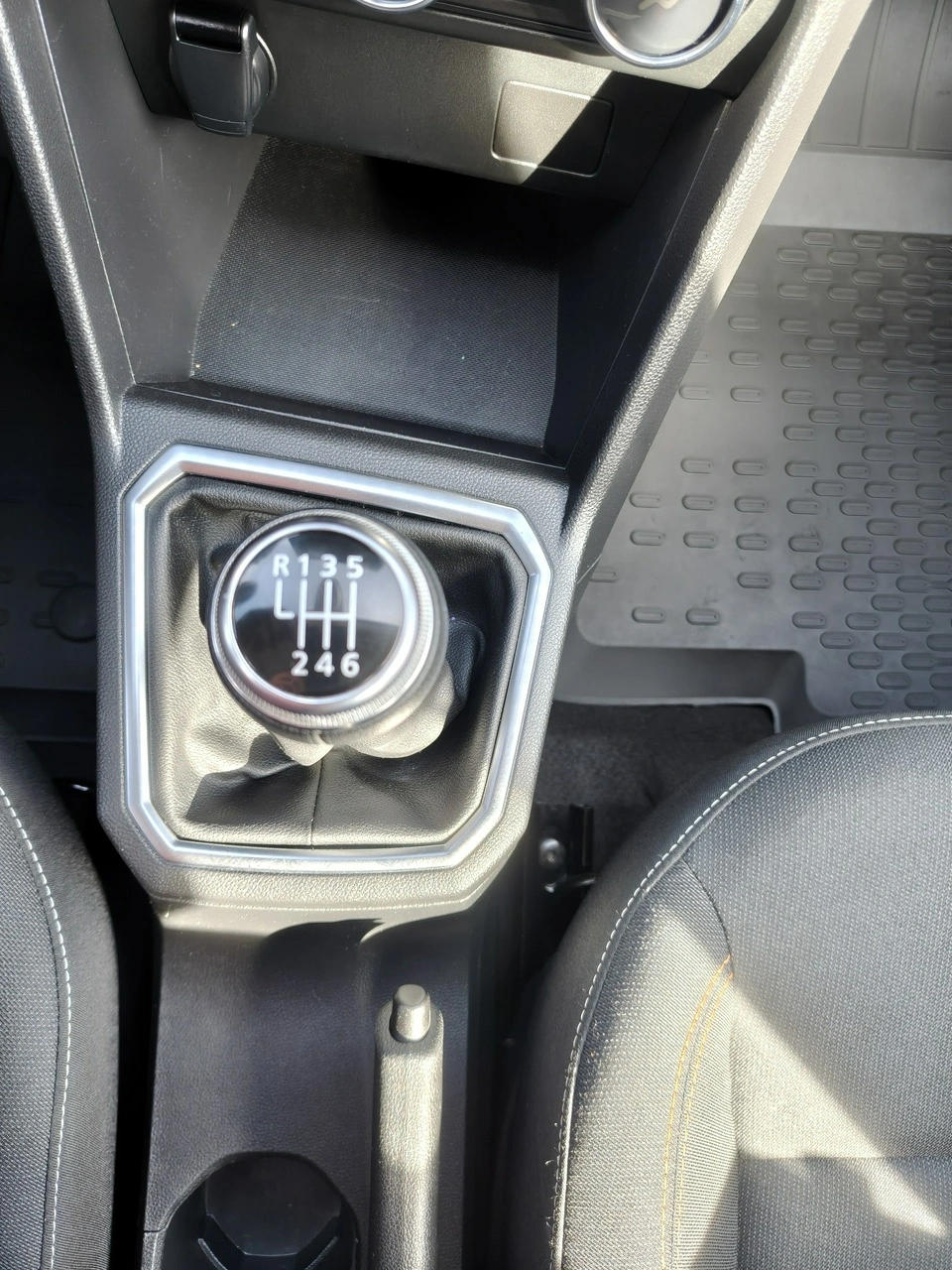 Dacia Sandero - Zdjęcie 13
