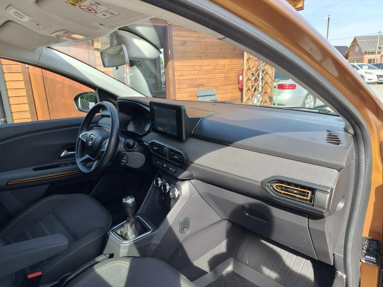 Dacia Sandero - Zdjęcie 17