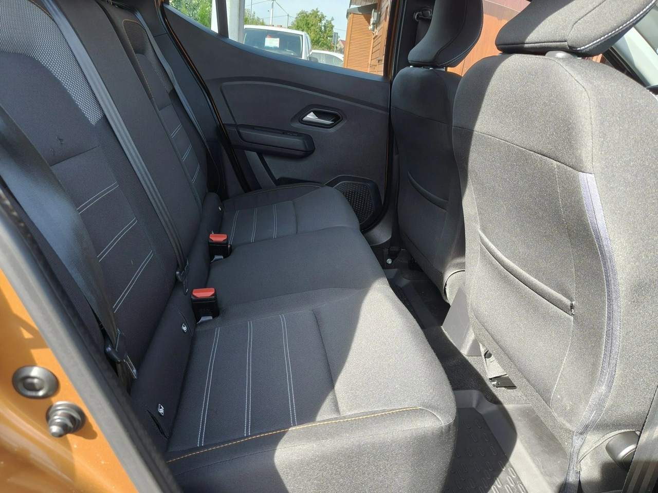 Dacia Sandero - Zdjęcie 20