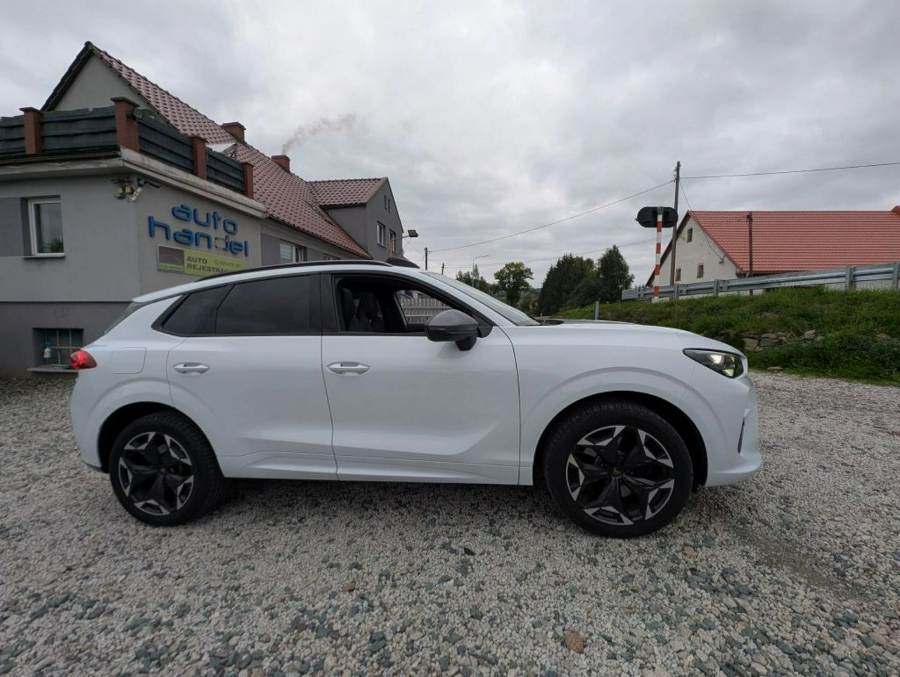 Cupra Terramar - Zdjęcie 1